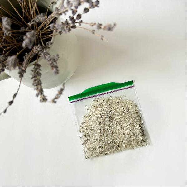 DIY scented sachet mixture in Ziploc bag to absorb scent