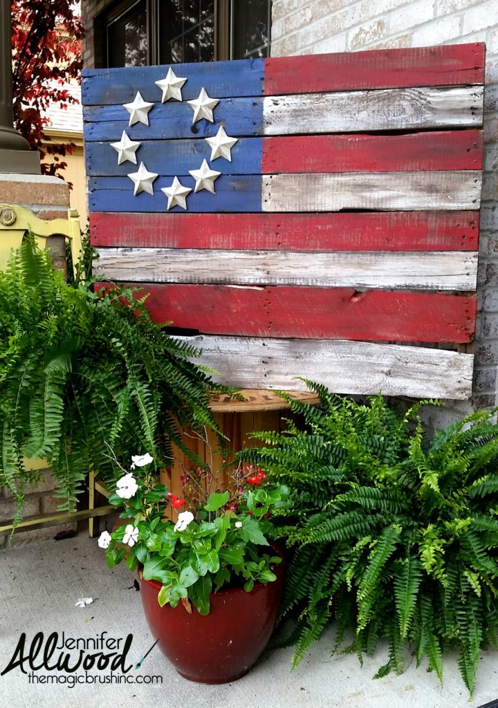 pallet-flag-with-paper-mache-stars-jennifer-allwood-lemons-lavender