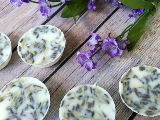 How to Make Wax Melts with Dried Flowers: Farmhouse Style