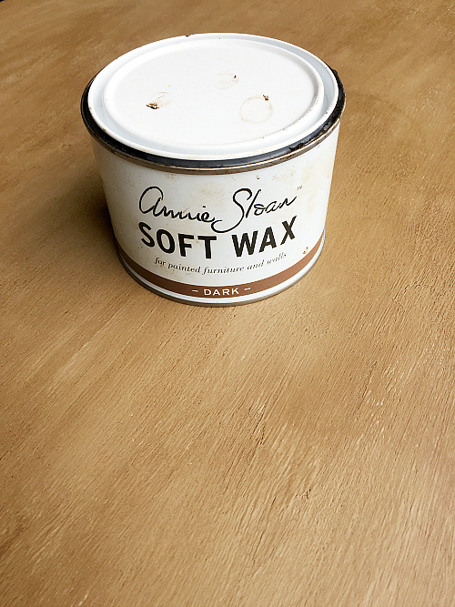 Annie Sloan dark wax on table top in which it has been applied