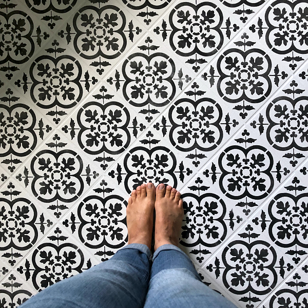 Black and White Stenciled Floor in Bathroom