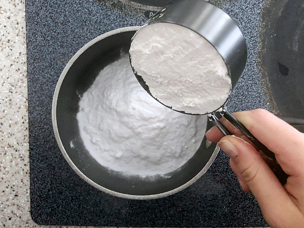 Combining Baking Soda and Cornstarch to Make Scented Clay Ornaments