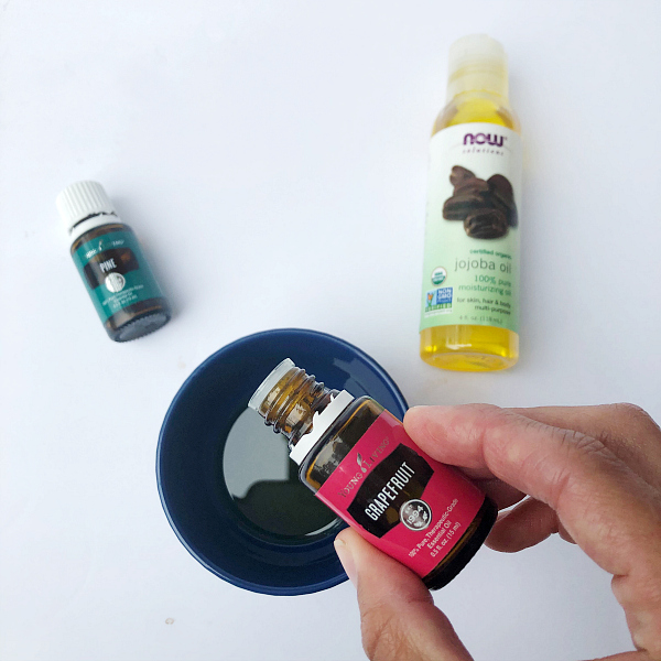 Adding Essential Oils to DIY Dish Soap Lemons, Lavender, & Laundry