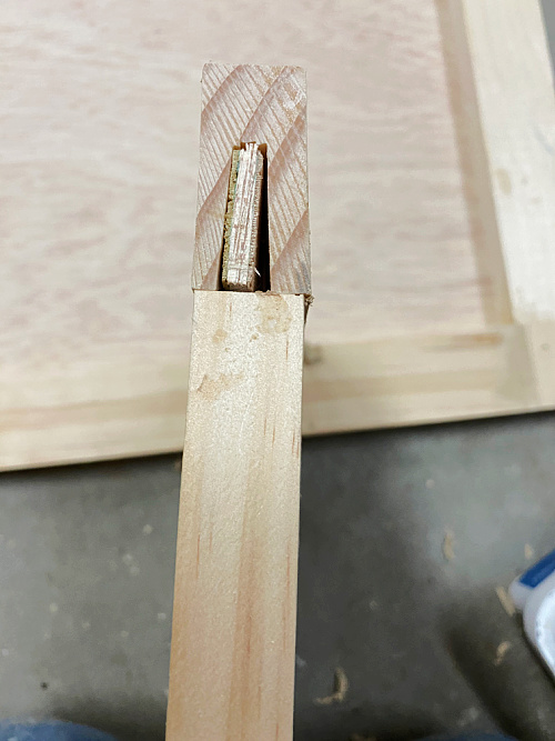 Filling corner of DIY Shaker Drawer Front