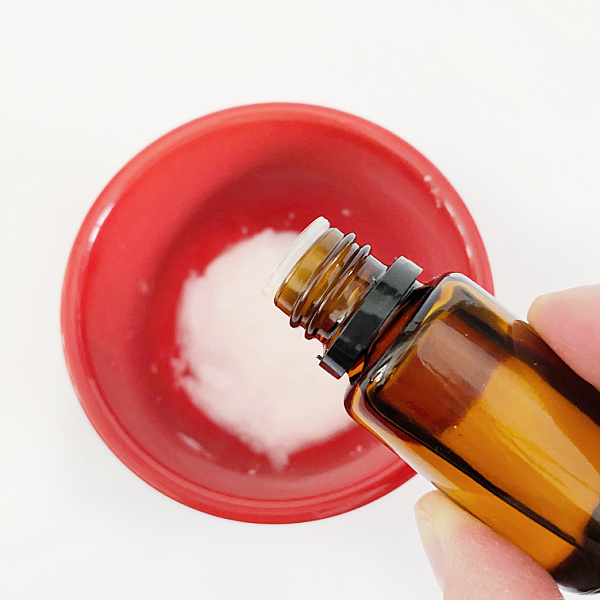 Adding citrus essential oil to DIY Goo Remover