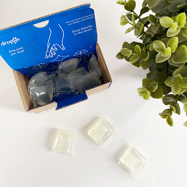 Dropps Laundry Pods in Crisp and Clean Scent