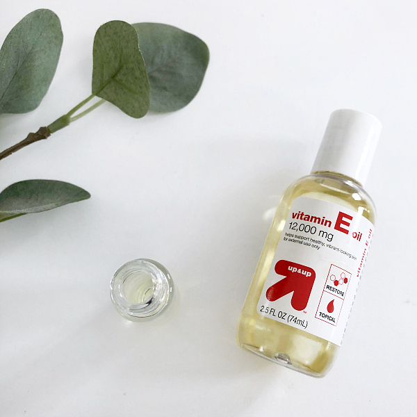 Adding vitamin E to DIY Cuticle Oil