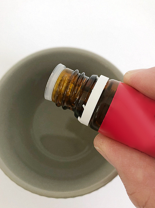 Adding essential oil to a DIY Lip Scrub