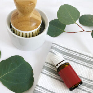 Natural homemade shower cleaner recipe.