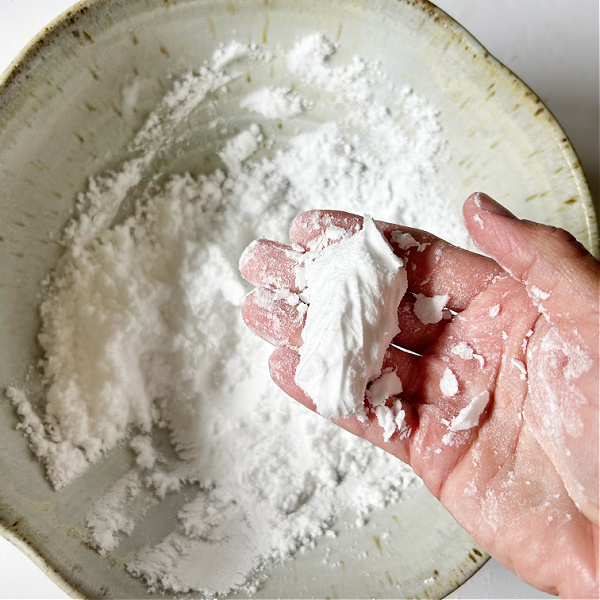 Shower steamer mix holding shape when squeezed in hand