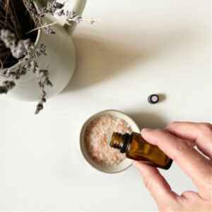 Adding essential oil to Himalayan Salt to make a DIY Diffuser
