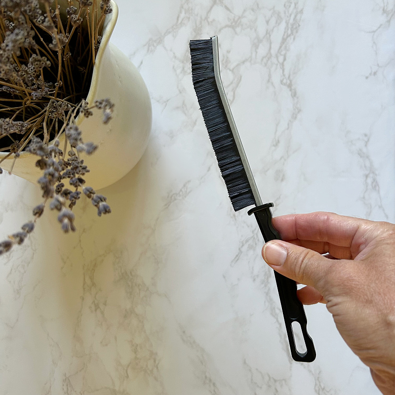 Crevice Brush to clean hard to reach places