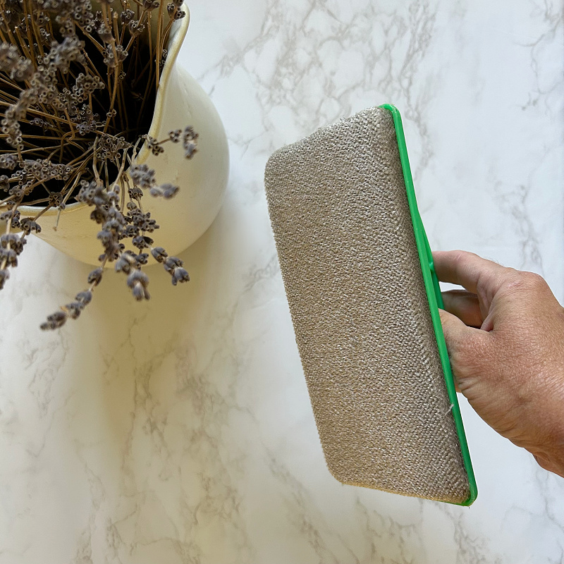 Window screen cleaner